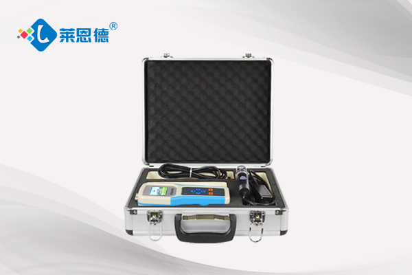 土壤溫度、水分、鹽分PH速測(cè)儀